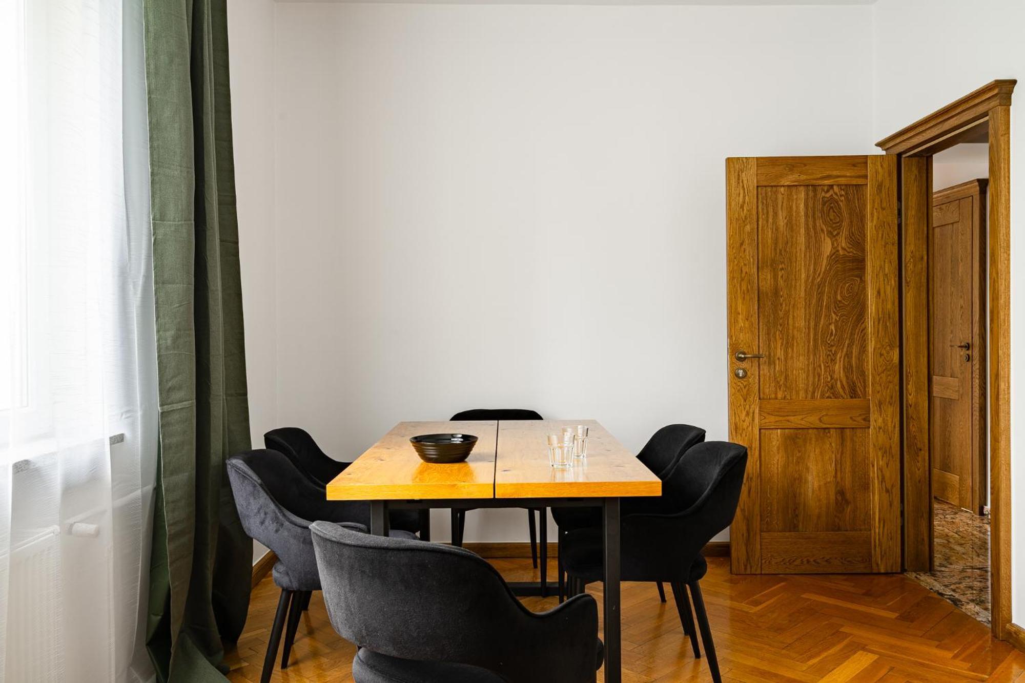 Rentplanet - Apartament Grabiszynska วรอตซวาฟ ภายนอก รูปภาพ